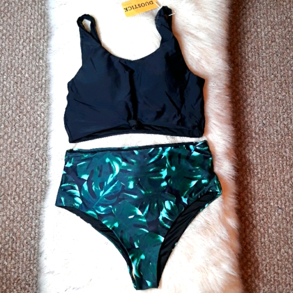 NWOT 2 piece bathing suit